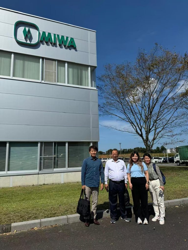 在日本MIWA门锁工厂和总部参观学习